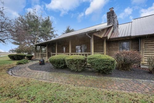 3591 Richland Rd Ne, Pleasantville, OH, 43148-9721 | Card Image