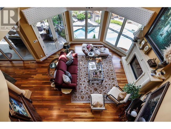 983 Westpoint Dr, House other with 4 bedrooms, 6 bathrooms and 2 parking in Kelowna BC | Image 11