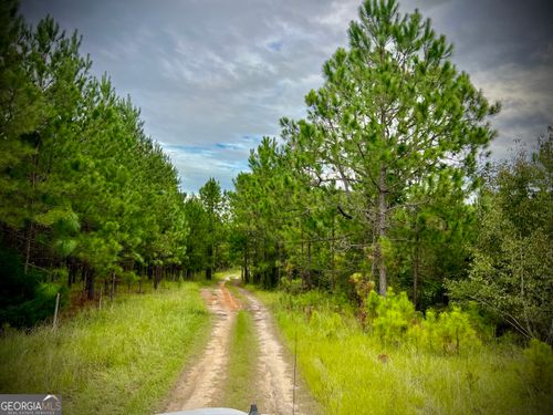 1179 Hall Rd, Dublin, GA, 31021-7334 | Card Image