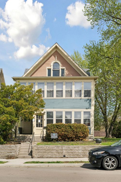 993 Hudson Rd, Saint Paul, MN, 55106-6105 | Card Image