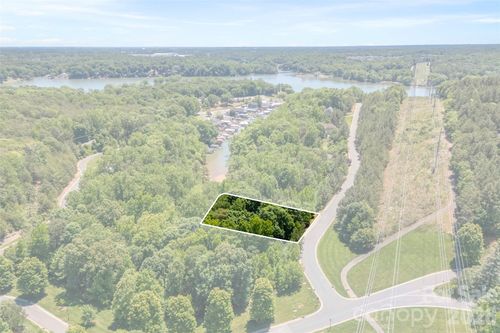 2009 Beauhaven Ln, Belmont, NC, 28012-6756 | Card Image