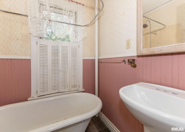 401 W Court St, House other with 4 bedrooms, 2 bathrooms and null parking in Cambridge IL | Image 21