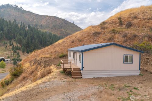9192 Olalla Canyon Rd, Cashmere, WA, 98815-9457 | Card Image