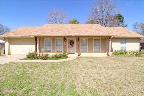 602 Oakland Dr, Natchitoches, LA, 71457-5628 | Card Image