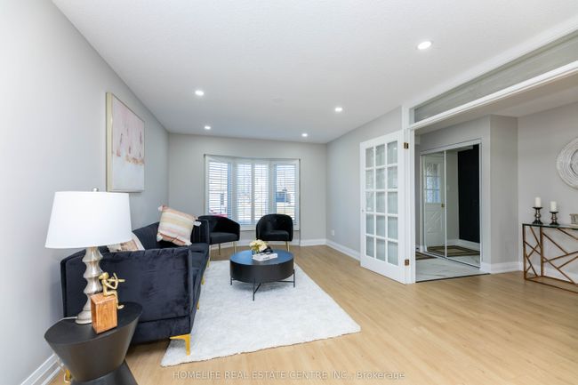 7 Markham St, House other with 6 bedrooms, 5 bathrooms and 4 parking in Brampton ON | Image 6