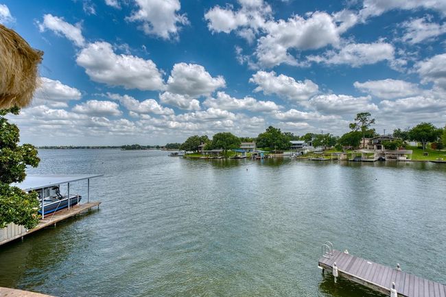 134 Glen Oaks Dr, House other with 3 bedrooms, 4 bathrooms and null parking in Sunrise Beach TX | Image 12