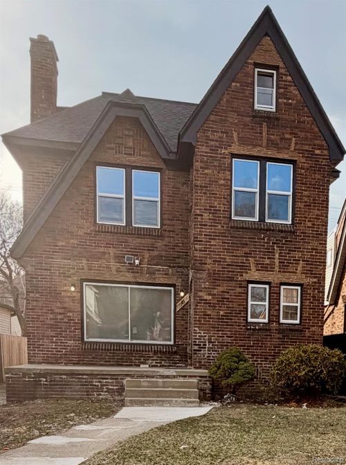 17545 Pennington Dr, Detroit, MI, 48221-2616 | Card Image