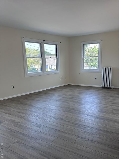 apt-a-309 Woods Ave, Oceanside, NY, 11572-2150 | Card Image
