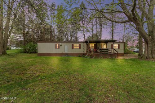 10560 Wayne Rd, Wayne, OH, 43466-9762 | Card Image