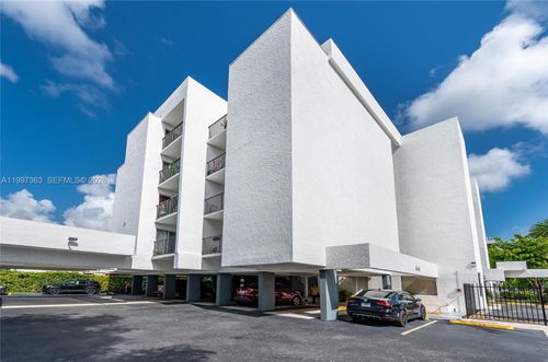 59-444 Sw 27th Ave, Miami, FL, 33135-2960 | Card Image