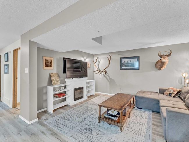 52 Cypress Way Se, House other with 5 bedrooms, 2 bathrooms and 4 parking in Medicine Hat AB | Image 17