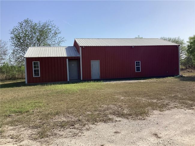 4394 W Highway 44, House other with 1 bedrooms, 3 bathrooms and null parking in Alice TX | Image 11