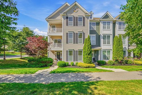 26-26 Corning Fairbanks Way, Westborough, MA, 01581-1853 | Card Image