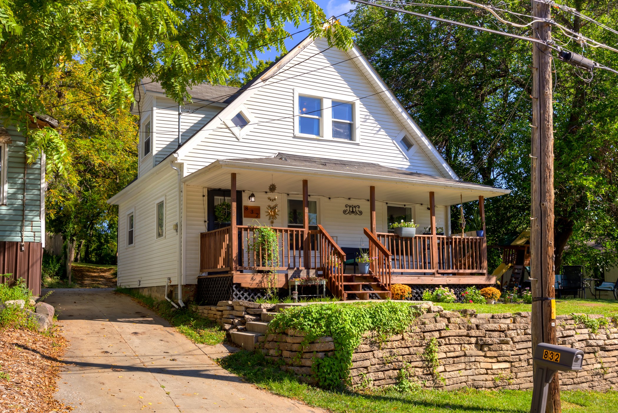 Pioneer Rd, Des Moines, IA 50315