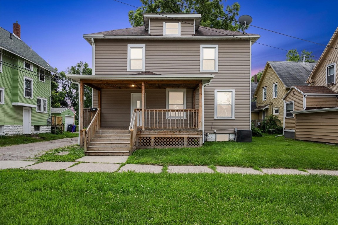 4th Ave, Cedar Rapids, IA 52403