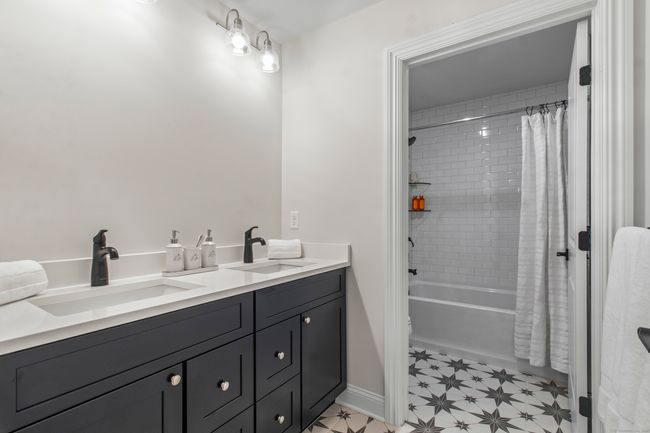 38 Summer Time Cir, House other with 3 bedrooms, 3 bathrooms and null parking in Pawcatuck CT | Image 20