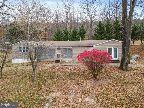 376 Lamonte Dr, HARPERS FERRY, WV, 25425-6850 | Card Image