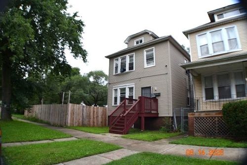 1-8426 S Brandon Ave, Chicago, IL, 60617-2658 | Card Image
