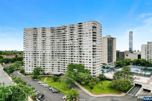 2100 Linwood, Fort Lee, NJ, 07024 | Card Image