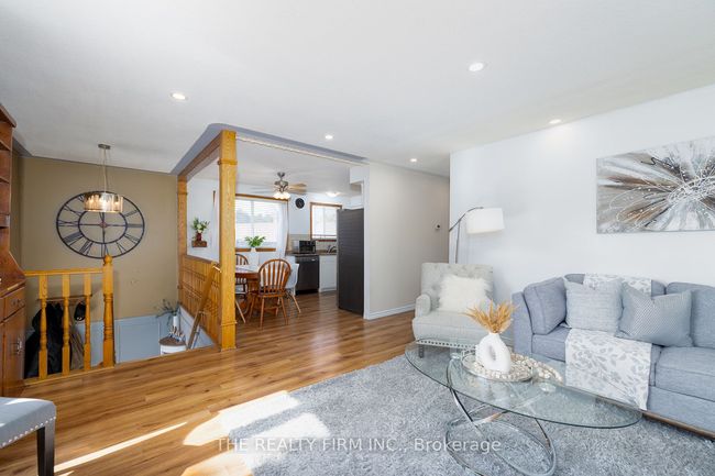 1707 Hansuld St, Home with 6 bedrooms, 2 bathrooms and 4 parking in London ON | Image 4