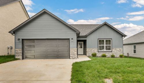 555 Ayden Ln, Clarksville, TN, 37042-8999 | Card Image