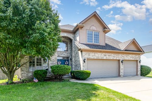 1819 Country Hills Dr, Yorkville, IL, 60560-9117 | Card Image