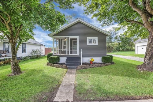 3825 Roberts Addition, Zanesville, OH, 43701-9364 | Card Image