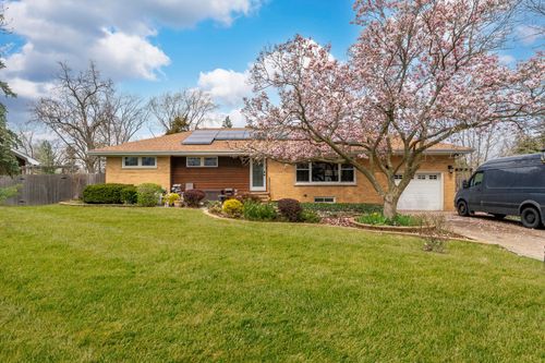 16W604 Crest Ave, Bensenville, IL, 60106-2955 | Card Image