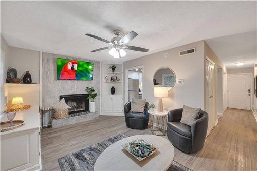 4542 Coopers Creek Pl Se, Smyrna, GA, 30082-4816 | Card Image