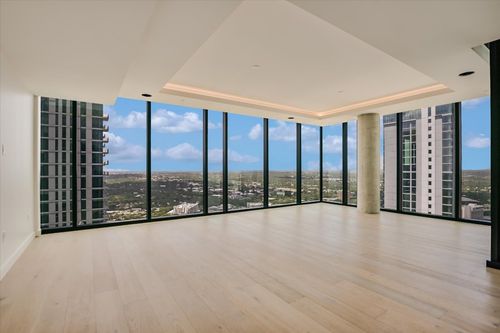 4003-610 Davis St, Austin, TX, 78701 | Card Image