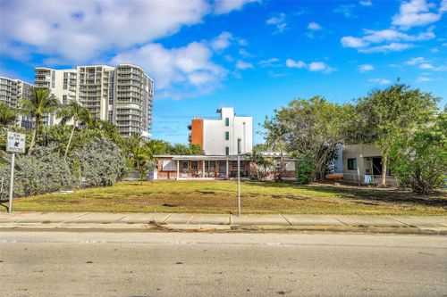 356 Balboa St, Hollywood, FL, 33019-4602 | Card Image