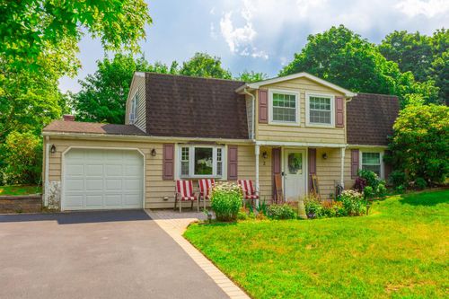 2 Ivy League Ln, Stony Brook, NY, 11790-2714 | Card Image