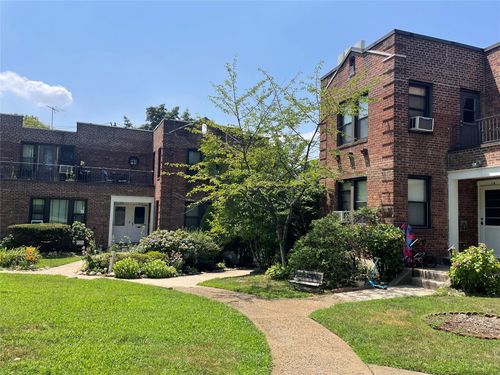 apt-1a-4001 Little Neck Pkwy, Little Neck, NY, 11363-1705 | Card Image