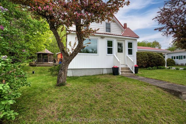 14064 County Rd 38, House other with 3 bedrooms, 2 bathrooms and 5 parking in Sharbot Lake ON | Image 5