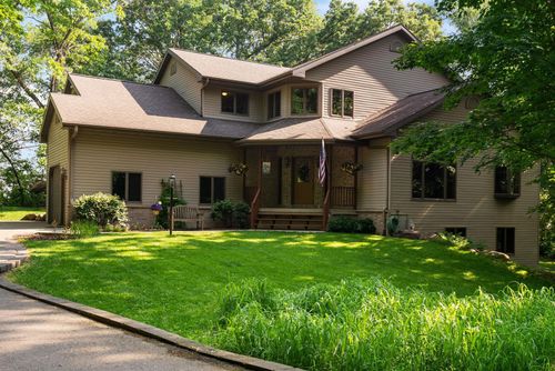 2000 Timber Lake Rd, Fitchburg, WI, 53575-2200 | Card Image