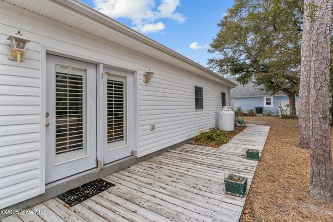 1508 W Oak Island Dr, House other with 3 bedrooms, 2 bathrooms and 2 parking in Oak Island NC | Image 33
