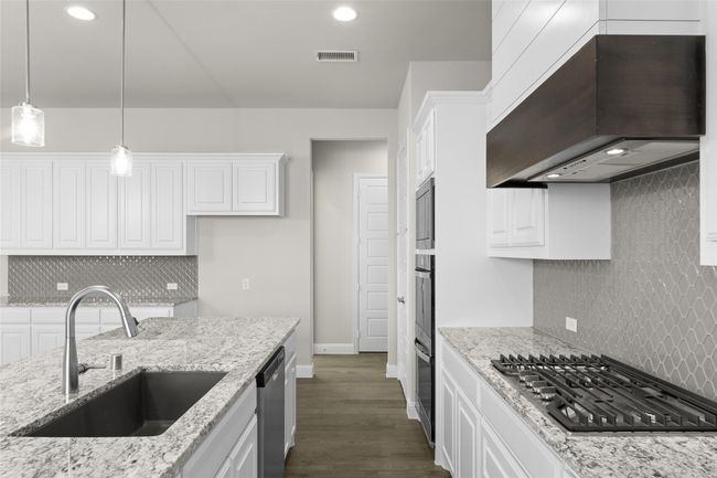 3614 Finnian Kitchen 3 | Image 8