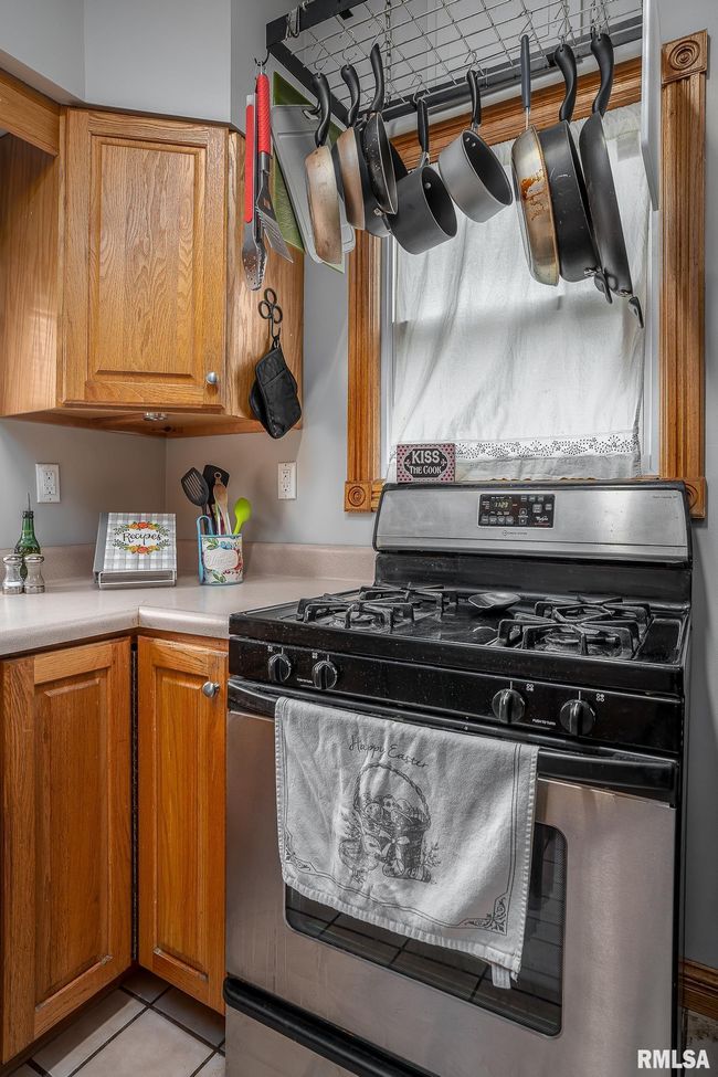 4510 9 Th Ave, House other with 3 bedrooms, 2 bathrooms and null parking in Rock Island IL | Image 15