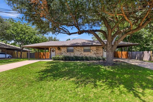 7629 & 7633 Evergreen Road, Richland Hills, TX, 76118 | Card Image