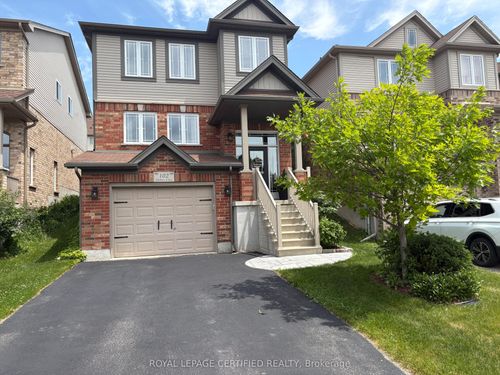 102 Oakes Cres, Guelph, ON, N1E0J5 | Card Image