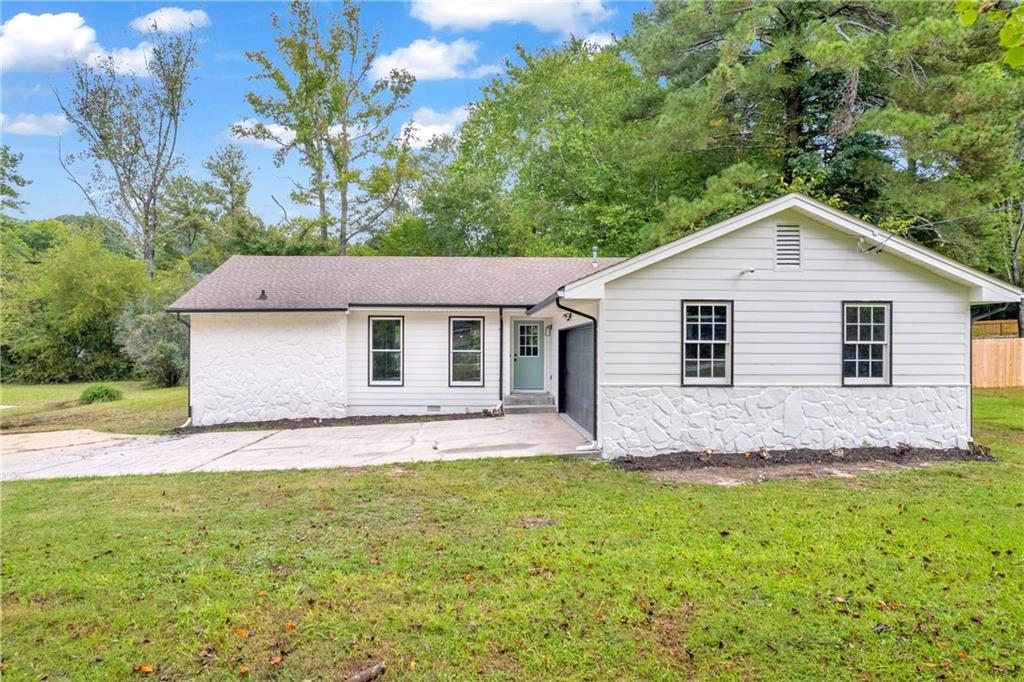 Basswood Ct, Riverdale, GA 30296