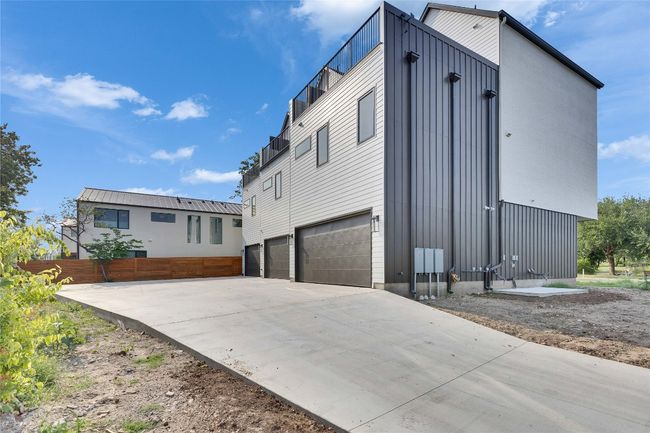 A - 1937 E 38 Th 1/2 St, Townhouse with 3 bedrooms, 4 bathrooms and 2 parking in Austin TX | Image 9