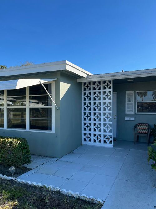 a-910 S South Drive, Delray Beach, FL, 33445 | Card Image