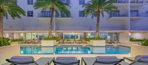 b4-591 Evernia St, West Palm Beach, FL, 33401-5776 | Card Image