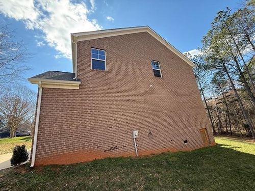 1325 Moonshadow Ln, Shelby, NC, 28150-7916 | Card Image