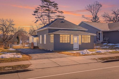 440 2nd Ave N, Onalaska, WI, 54650 | Card Image