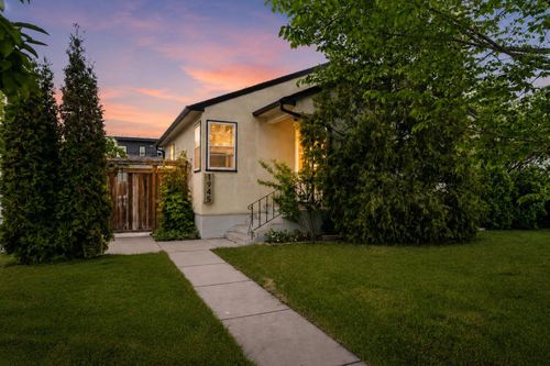 1945 Mountview Cres Ne, Calgary, AB, T2E5N4 | Card Image