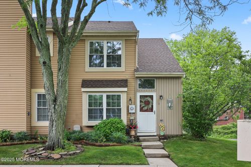 11 Alameda Ct, Eatontown, NJ, 07724-2532 | Card Image