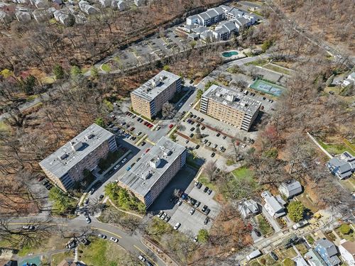 apt-5h-412 Benedict Ave, Tarrytown, NY, 10591-4910 | Card Image