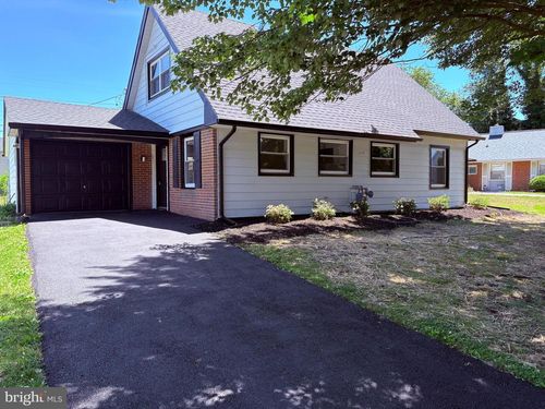 20 Miniature Ln, WILLINGBORO, NJ, 08046-3110 | Card Image